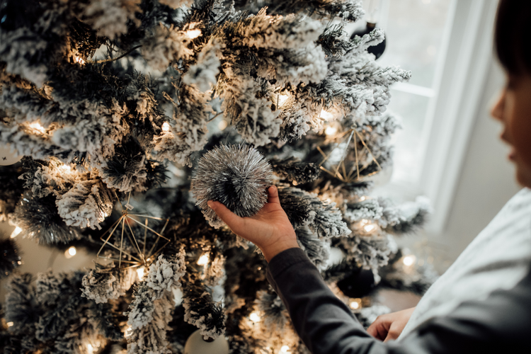 Blog of Managing Holiday Stress: 7 Tips to Actually Enjoy the Holidays This Year which have image Managing Holiday Stress: 7 Tips to Actually Enjoy the Holidays This Year